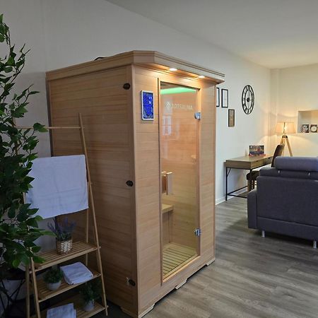 Luxus City Apartment Sauna Balkon Kueche Zentral روستوك المظهر الخارجي الصورة