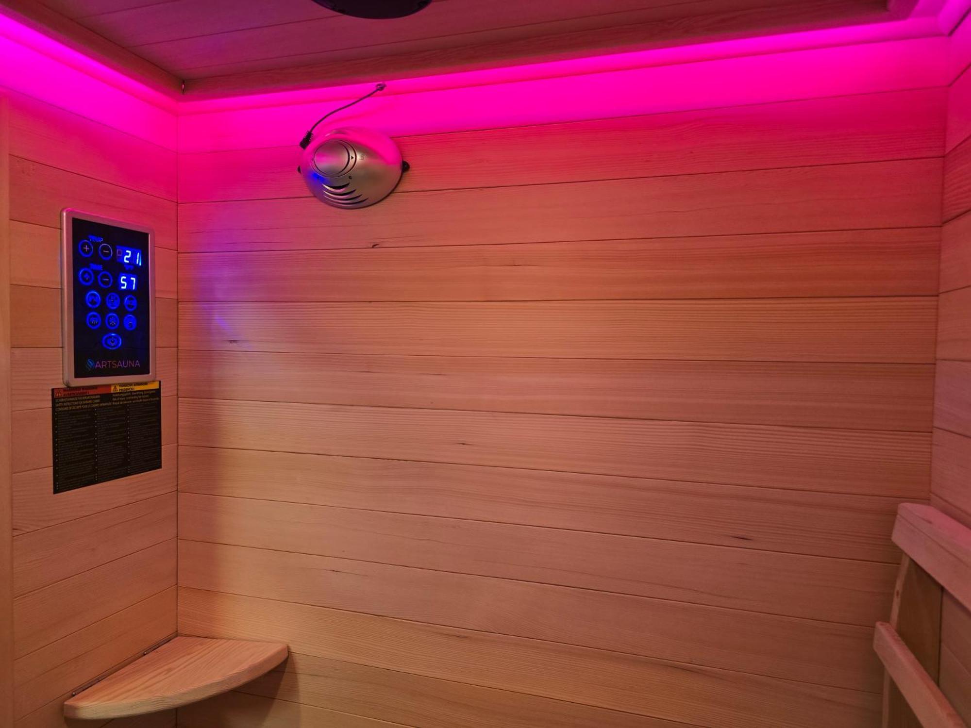 Luxus City Apartment Sauna Balkon Kueche Zentral روستوك المظهر الخارجي الصورة
